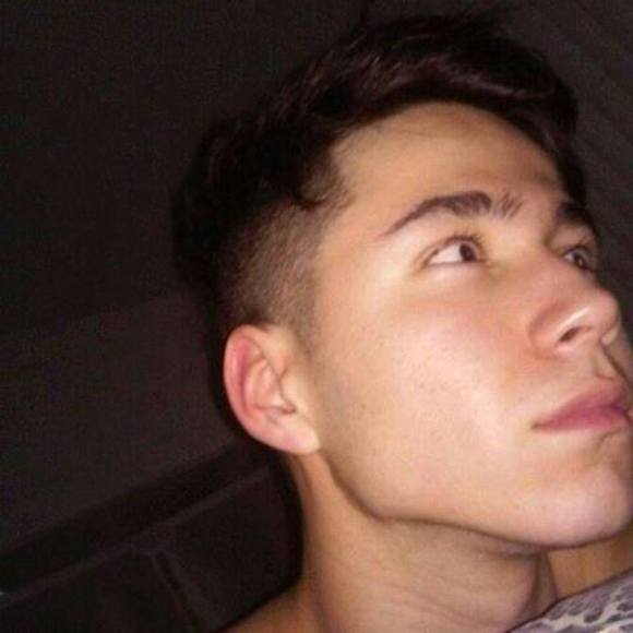 Meet your Posher, Daniel - Picture 1 of 1